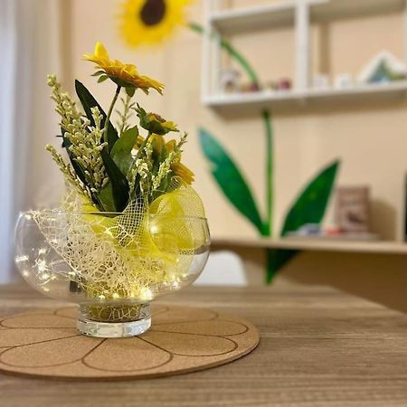 Appartamento Il Girasole Calcinaia Exterior foto